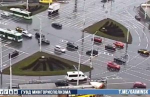 На Притыцкого в Минске авария из-за проезда на красный (ВИДЕО) На Притыцкого в Минске авария из-за проезда на красный