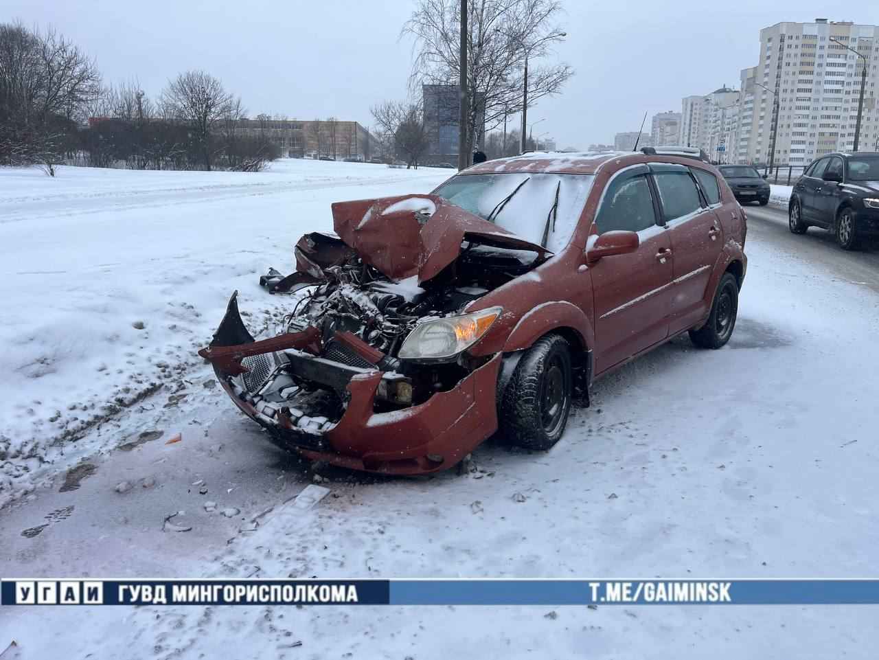 В Минске «Pontiac» врезался в остановившуюся «Газель» (ВИДЕО АВАРИИ)