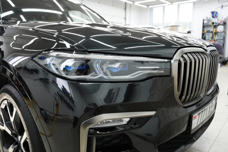 Оклейка автомобилей пленкой в Минске от «Francev Detailing»