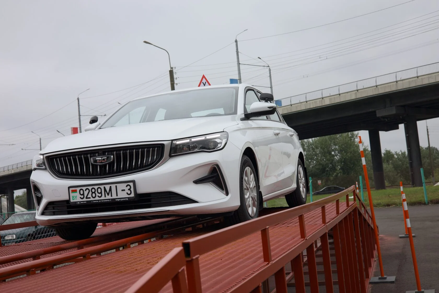 Автошкола в Гомеле "Профи Драйв". Категория B Автошкола в Гомеле "Профи Драйв". Категория B
