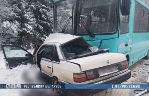 На Витебщине в аварии двое погибших: Volkswagen врезался в автобус На Витебщине в аварии двое погибших: Volkswagen врезался в автобус