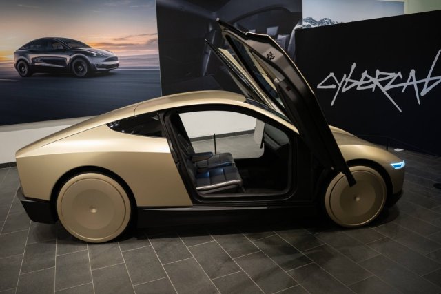 Tesla сворачивает выпуск Model S и Model X