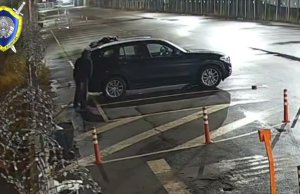 В Минске пьяный подросток повредил BMW