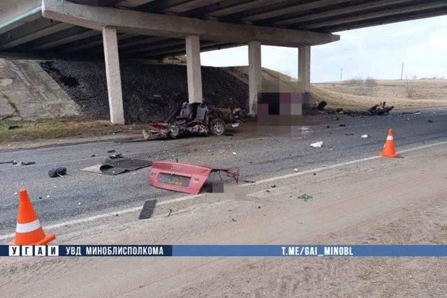 В Воложинском районе водитель погиб врезавшись в опору моста