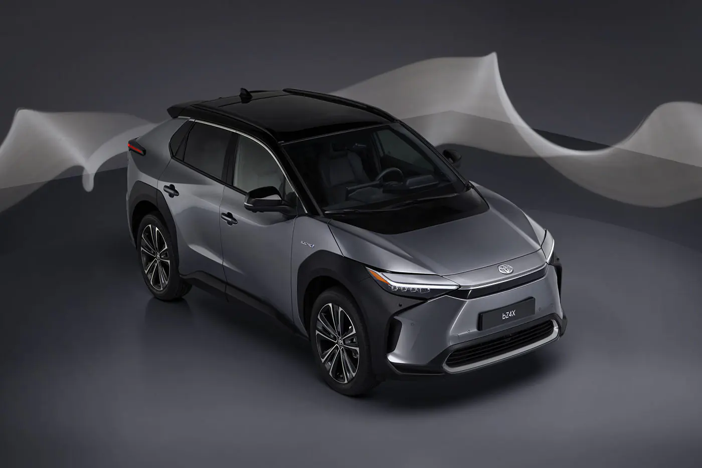 Toyota представила инновацию: скрытые ручки без недостатков Toyota представила инновацию: скрытые ручки без недостатков
