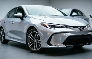 Toyota теряет позиции в мире, но бьет рекорды в России, там продажи выросли на 70% Toyota теряет позиции в мире, но бьет рекорды в России, там продажи выросли на 70%