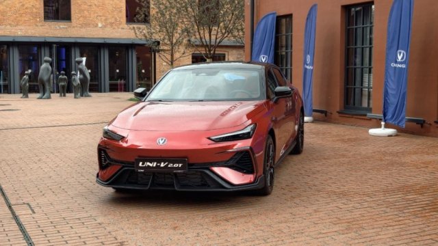 В России презентовали Changan Uni-V 2.0T: новый драйв и мощь в стильном лифтбеке В России презентовали Changan Uni-V 2.0T: новый драйв и мощь в стильном лифтбеке