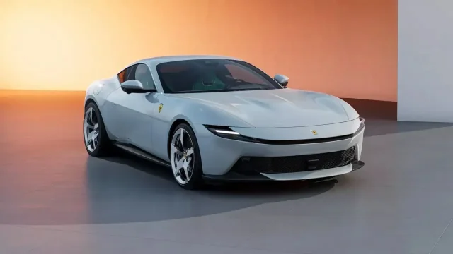 Ferrari отказалась от беспилотных автомобилей и пообещала сохранить «машины для водителей» Ferrari отказалась от беспилотных автомобилей и пообещала сохранить «машины для водителей»