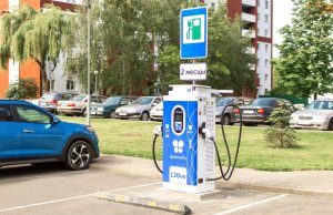 BatteryFly отмечает трехлетие: сеть выросла до 800 станций, а водителям вернут 33% стоимости зарядок BatteryFly отмечает трехлетие: сеть выросла до 800 станций, а водителям вернут 33% стоимости зарядок
