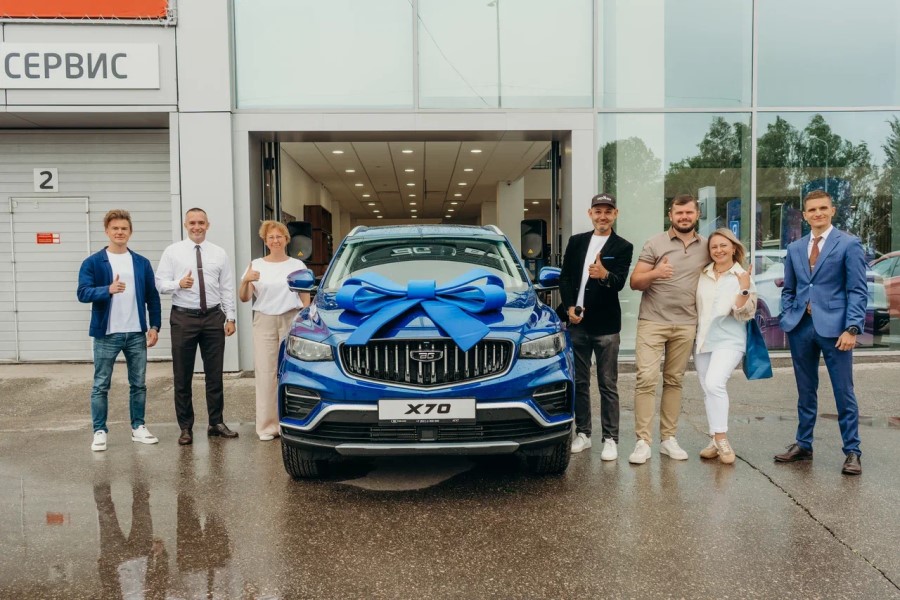 BELGEE X70 преодолел отметку в 50 тысяч продаж автомобилей: юбилейный кроссовер передали владельцу в России BELGEE X70 преодолел отметку в 50 тысяч автомобилей: юбилейный кроссовер передали владельцу в России