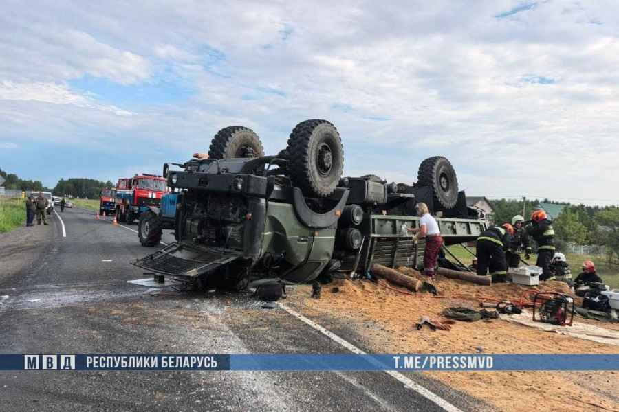 Два человека погибли ДТП на трассе Осиповичи - Барановичи и 14 госпитализированы