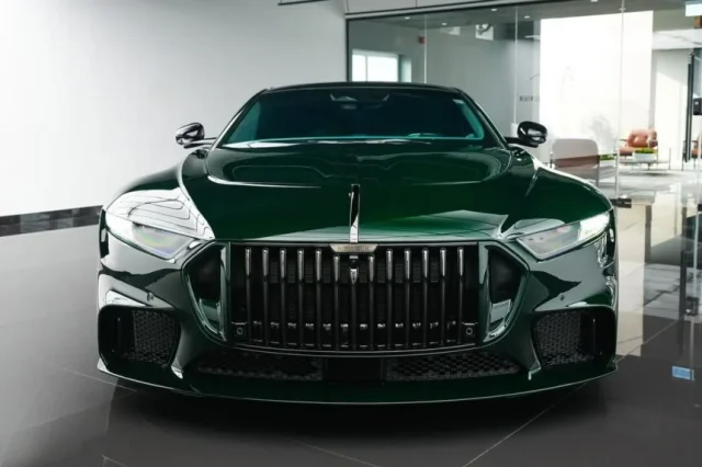 Первый Brabus Bodo V12 GT прибыл в Дубай: 1000 л. с. и эксклюзивный зеленый карбон