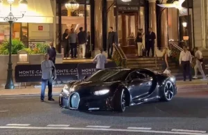 Гиперкар Bugatti Chiron Super Sport заметили у отеля в Монако Гиперкар Bugatti Chiron Super Sport заметили у отеля в Монако