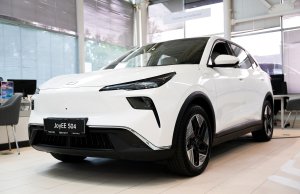 В Беларуси стартовали продажи FAW JoyEE S04 с запасом хода до 565 км FAW JoyEE S04 с запасом хода до 565 км