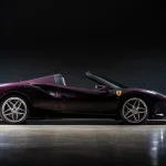 Фиолетовая Ferrari 488 Pista Spider - яркий суперкар без лишней вычурности
