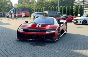 В Польше заметили Ferrari F80, он мгновенно стал в центре внимания В Польше заметили Ferrari F80, который мгновенно стал центром внимания