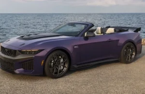 Компания Ford представила Mustang Dark Horse SC Convertible, у него 800 сил под капотом, компрессор V8 и открытый верх Ford представила Mustang Dark Horse SC Convertible: 800 сил, компрессор V8 и открытый верх