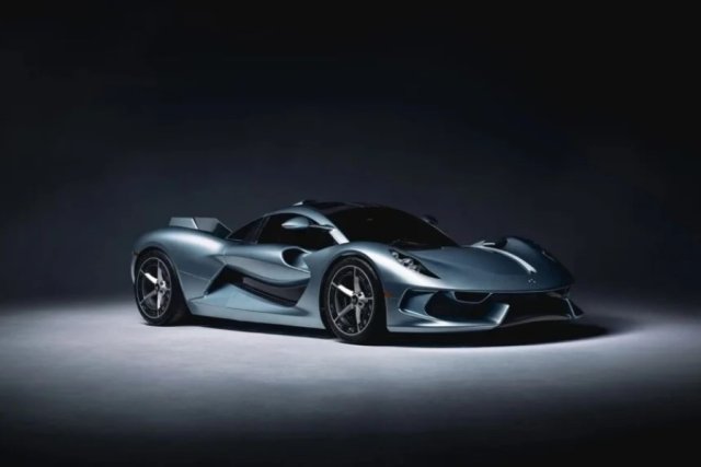 Гиперкар Hennessey Blackbird за $2,5 млн раскупили за четыре часа после премьеры Гиперкар Hennessey Blackbird за $2,5 млн раскупили за четыре часа после премьеры