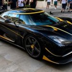 Позолоченный гиперкар Koenigsegg Agera RS замечен на улицах Лондона Золотой гиперкар Koenigsegg Agera RS замечен на улицах Лондона