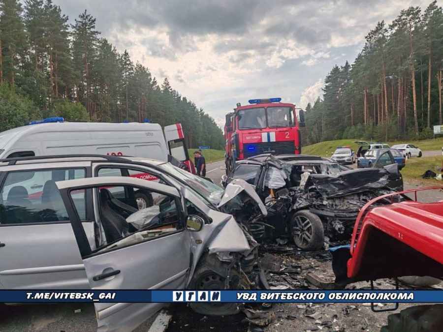 В смертельном ДТП на трассе М-3 в Докшицком районе погибла пассажирка