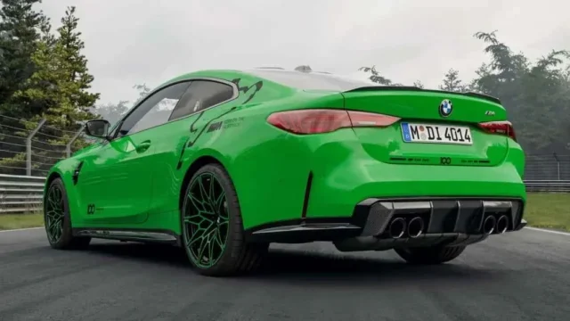 BMW выпустила спецсерию автомобилей к столетию Нюрбургринга BMW выпустила спецсерию автомобилей к столетию Нюрбургринга